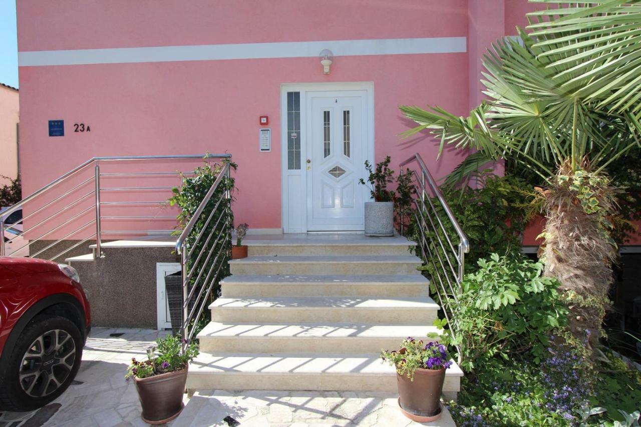 Apartments Ulika Rovinj Exterior photo